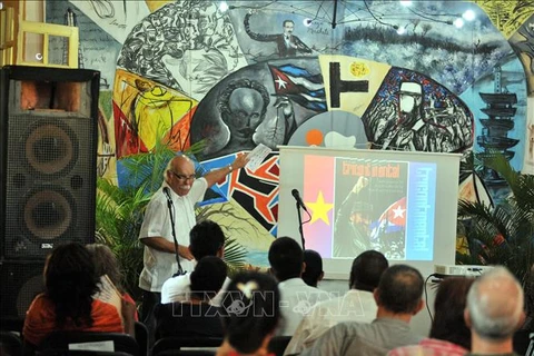 在古巴举行的菲德尔·卡斯特罗访问越南45周年系列纪念活动结束