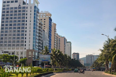 岘港市高端旅游和住宿服务迅速发展