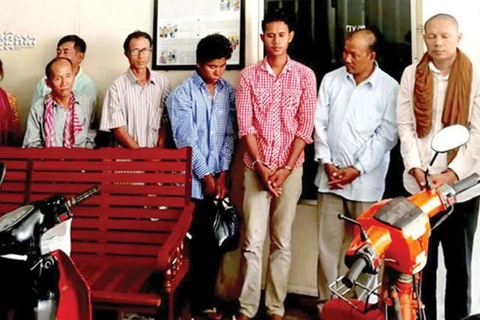柬埔寨：8名嫌疑人被指控参与组织武装团体和贩运武器