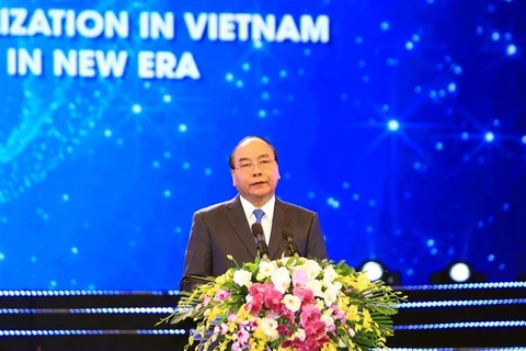 阮春福总理：越南承诺继续改善投资环境 与国际标准接轨