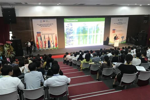第十届世界科技城市联盟大学校长论坛在越南平阳省举行