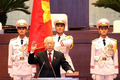 越南第十四届国会第六次会议：阮富仲同志宣誓就任2016-2021年任期国家主席