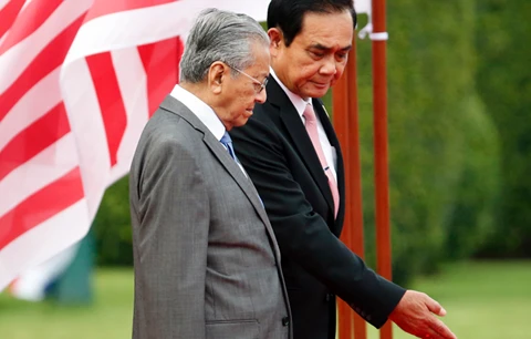 泰国和马来西亚两国领导讨论安全合作