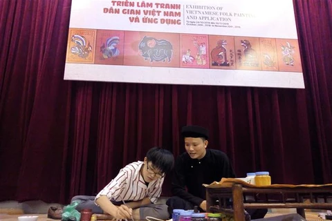 越南六种著名民间画派在文庙国子监荟萃