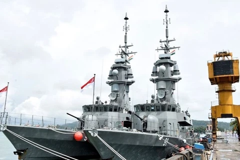 印度与新加坡举行大规模海上军事演习
