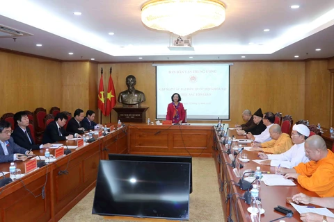 越共中央民运部部长张氏梅会见宗教界国会代表