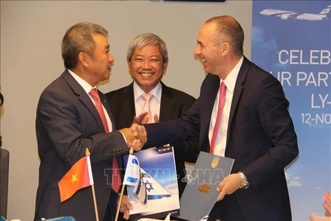 越南航空公司与以色列航空签署联营合作协议