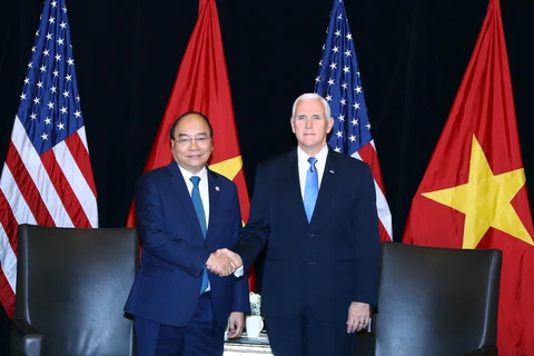 越南政府总理阮春福会见美国副总统彭斯
