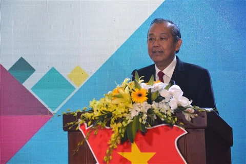越南政府副总理张和平：越南党和政府十分重视引进青年人才