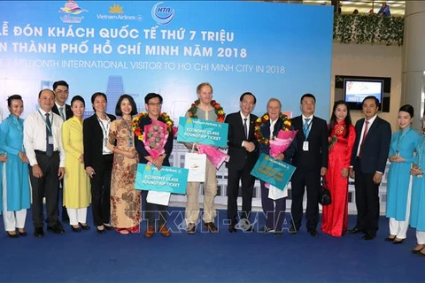 胡志明市迎来2018年第700万名国际游客