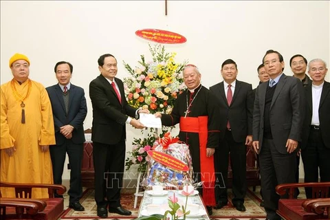 2018年圣诞节：陈青敏看望并慰问河内市天主教总教区和北方福音教协会