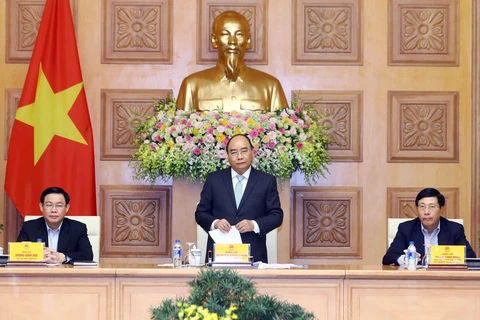 越南政府总理阮春福: 填补不足之处 力争2019年越南经济增长率达7%