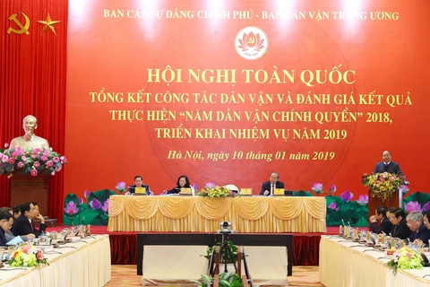 越南政府总理阮春福：群众工作必须瞄准提高人民精神和物质生活水平的目标