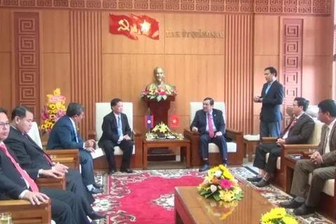 越南广南省继续加大与老挝色贡省的合作