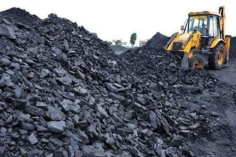 越南煤炭矿产集团大年初一“开门红”