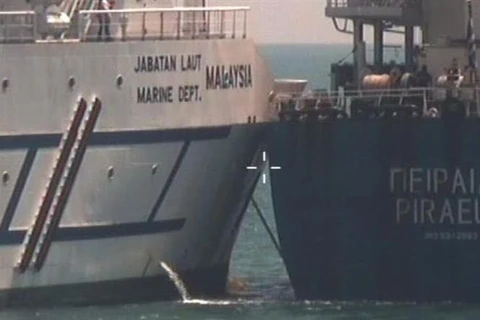 马来西亚轮船与希腊轮船相撞