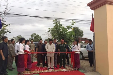 越柬友谊纪念碑在阮富仲访柬之前正式落成