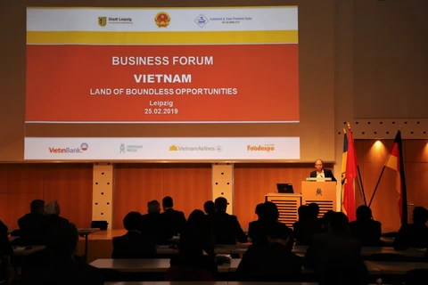 越德投资贸易论坛在德国莱比锡市举行