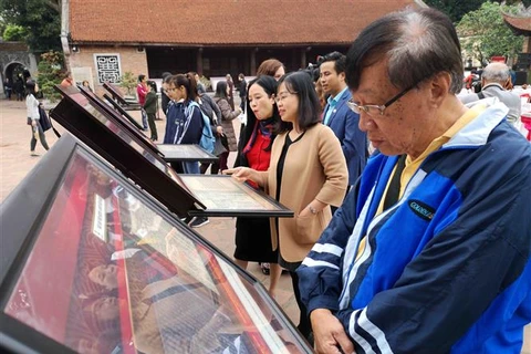“阮朝木板中的国徽和越国京都”展览会在文庙国子监举行