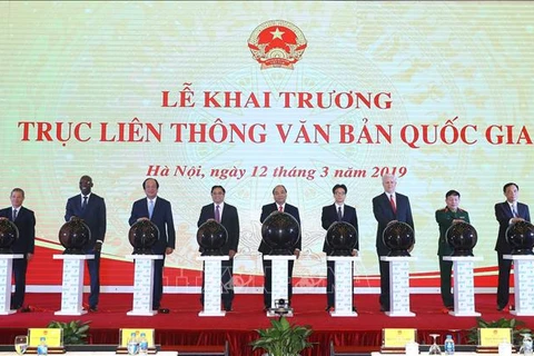 越南政府总理阮春福出席国家电子文件交换平台开通仪式