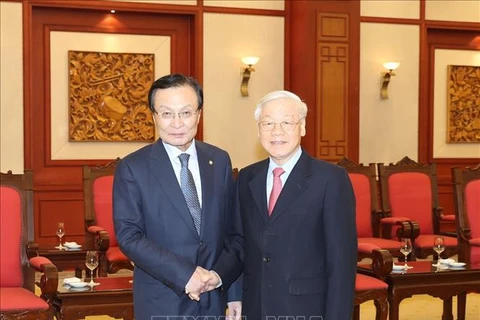  越南领导人会见韩国共同民主党代表团