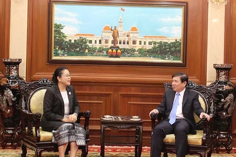 胡志明市领导会见老挝新任驻胡志明市总领事乔米赛