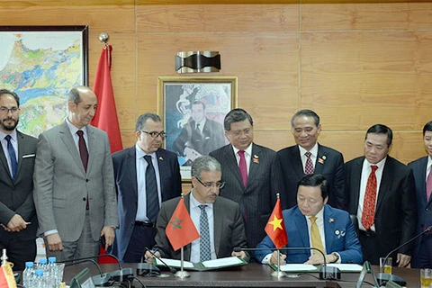 越南与摩洛哥签署多项合作文件