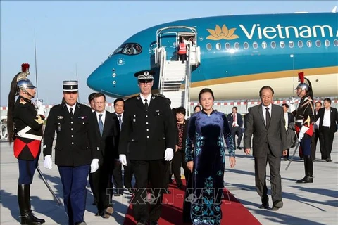  越南国会主席阮氏金银开始对法国进行正式访问