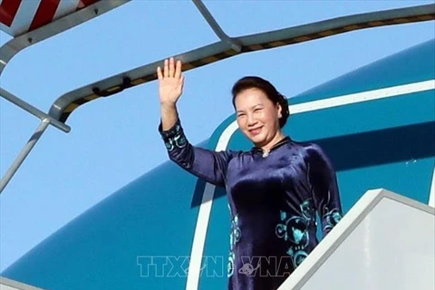 越南国会主席阮氏金银启程前往卡塔尔出席IPU-140
