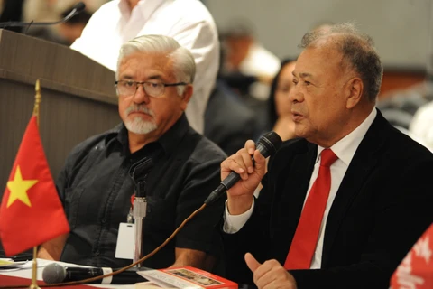 越南共产党代表团出席在墨西哥举行的国际研讨会