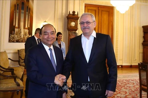 政府总理阮春福会见罗马尼亚众议院议长 圆满结束对罗马尼亚的正式访问