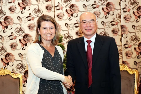 美国国会议员助理代表团访问胡志明市