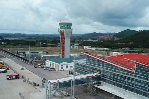 广宁省云屯国际航空港接待游客量超过5.25万人次