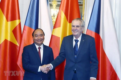 越南政府总理阮春福访捷之行为两国合作开辟新篇章