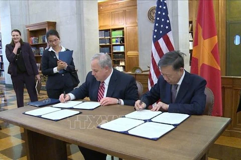 越南公安部与美国各部门加强合作