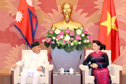 越南国会主席阮氏金银会见尼泊尔总理奥利