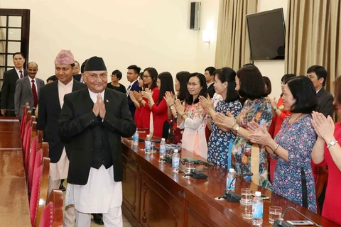 尼泊尔总理探访胡志明国家政治学院