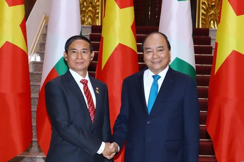 越南政府和国会领导人会见缅甸总统吴温敏