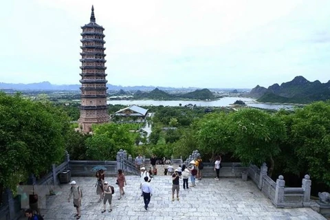 2014年联合国卫塞节成功举办推动宁平省旅游业发展
