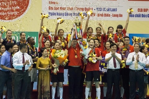 坚江省：中国四川女子排球队荣获2019年平田VTV9杯国际女子排球比赛冠军