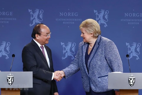 越南与挪威发表联合声明 