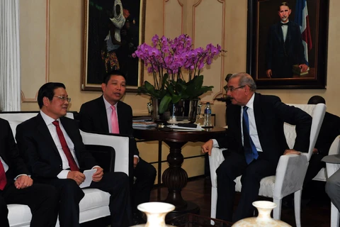 越南共产党代表团对多米尼加进行工作访问