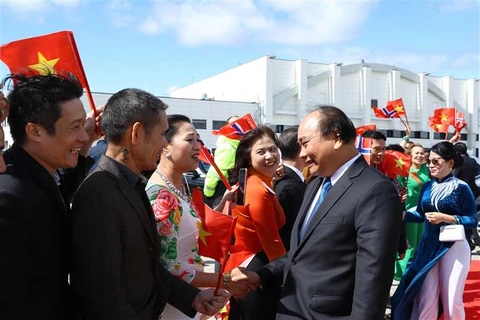 越南政府总理阮春福圆满结束对挪威王国进行的正式访问