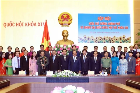 越南政府总理阮春福：国会就是青年国会代表的一所大规模大学