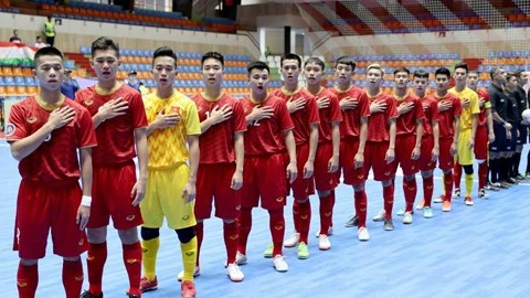 亚洲U20五人制足球决赛圈：越南 U20 五人制足球队惜败印尼队 