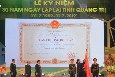 越南国会常务副主席丛氏放出席广治省重设30周年纪念典礼