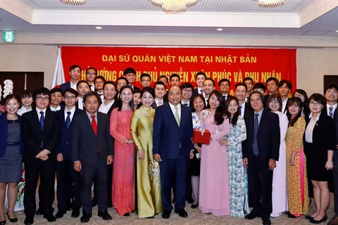 越南政府总理阮春福会见旅居日本越南人代表