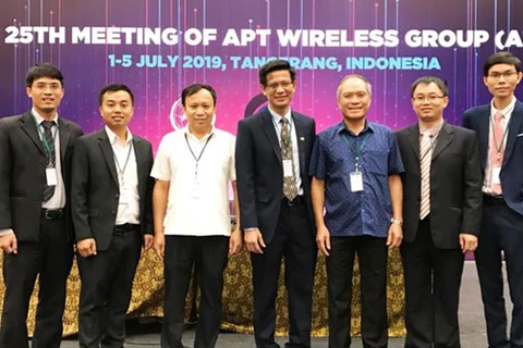 越南代表首次当选亚太电信组织无线电工作组会议主席