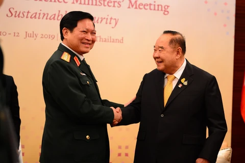 越南国防部部长吴春历高度评价泰国在东盟防务合作中的作用