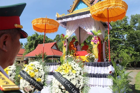 柬埔寨向越南移交22具援建志愿军烈士遗骸